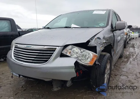2015 Chrysler Town & Country Touring from USA, damaged, VIN 2C4RC1BG8FR656637